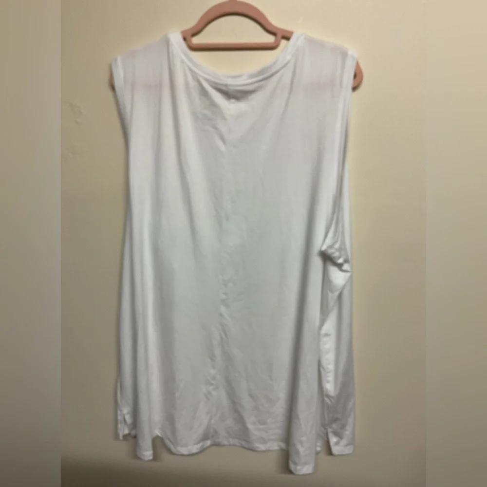 Terra & Sky White Sleeveless Tank Top - Picture 4 of 4